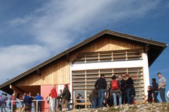 Villach/A: Neuer Aussichtspunkt und Stützpunkt der Bergrettung