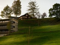 Alpenübergreifende Architektur-Wanderausstellung: Wohn Raum Alpen