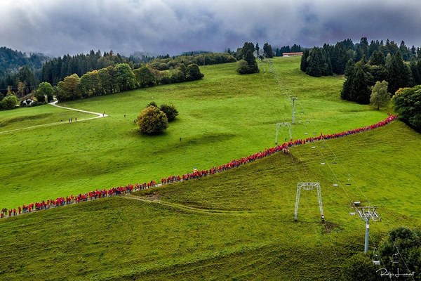 Rote Linien am Grünten im Allgäu