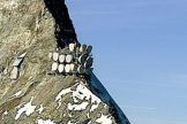 Tests underway on the world's highest solar power station