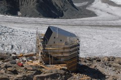 Beacons of energy-efficient construction in the mountains