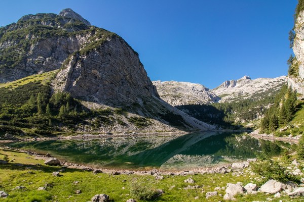 Responsible management of mountain water resources