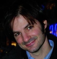 International jusqu'au bout des doigts