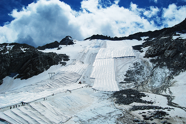 Des glaciers contaminés