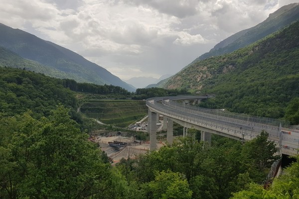 Des jeunes se penchent sur l’utilisation des sols dans le Val de Suse