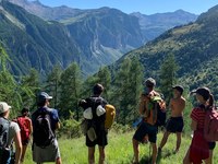 La jeunesse chemine sur la voie du développement durable des Alpes