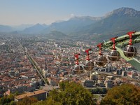 Le transport par cable, accelerateur de beton ?