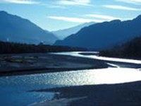 Sfruttamento idroelettrico controverso nel Reno alpino