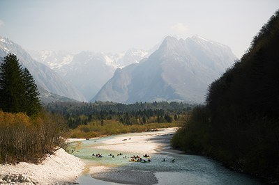 A colpi di pagaia per salvare il «cuore blu» d’Europa