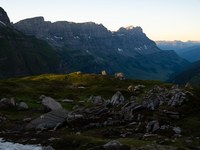 A piedi attraverso le Alpi