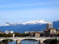 Grenoble: alberi al posto di pannelli pubblicitari