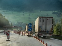 Un voto a favore del trasporto su gomma anziché della sostenibilità