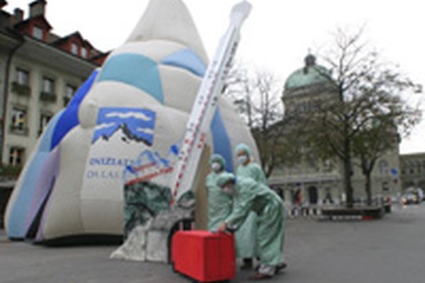 Švica: preusmerjanje tovornega prometa na železnico napreduje le počasi