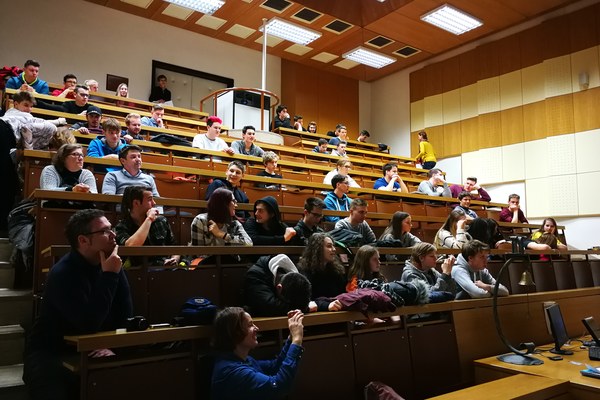 Posvet z mladimi o javnem potniškem prometu